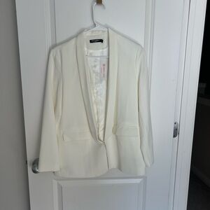 Chic Cream Women's Blazer